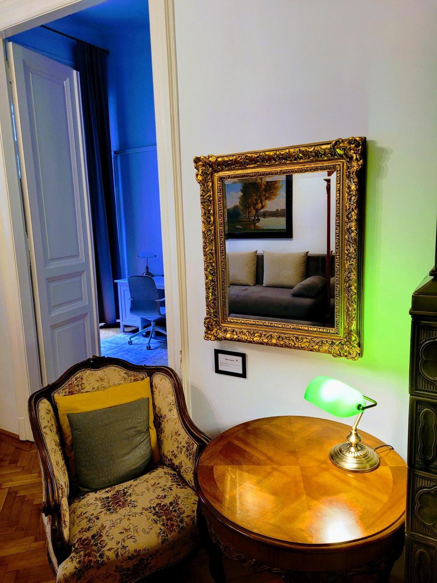 Christoph'S Central Apartment Budapest Luaran gambar