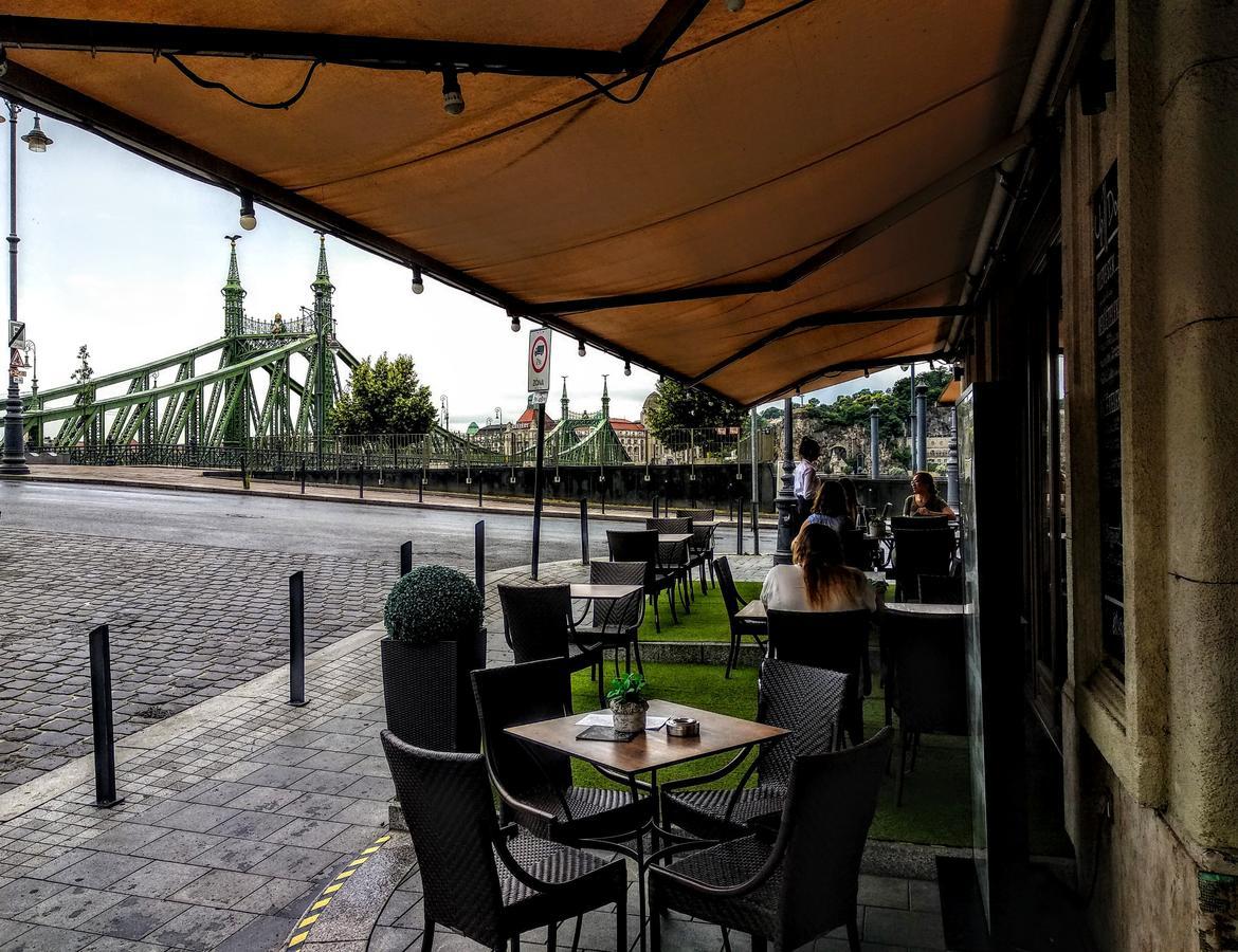 Christoph'S Central Apartment Budapest Luaran gambar